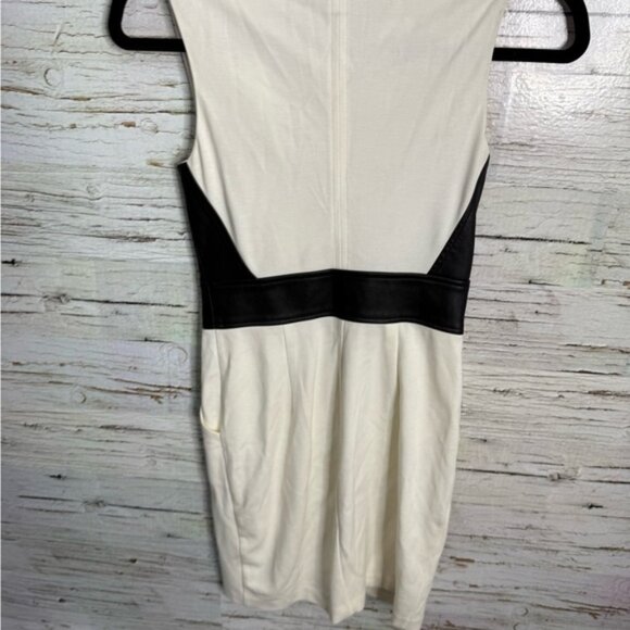 Bebe Black and White Zippered Dress bodycon size 2 - Picture 6 of 7